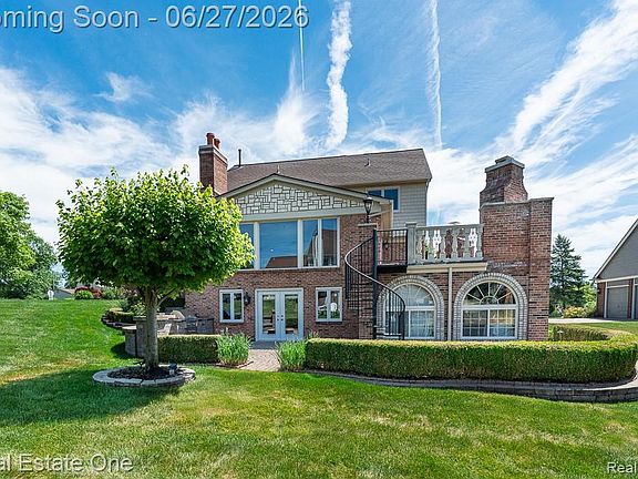 4th image of 6595 Edith Ct