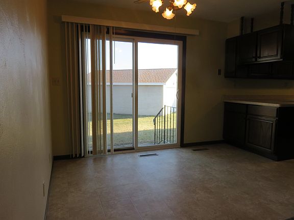 3rd image of 314 Eilbes Ct