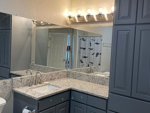 4th image of 15303 S Flamingo Dr #2
