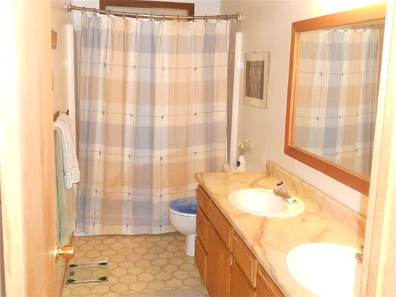 4th image of 11176 Lausanne Way