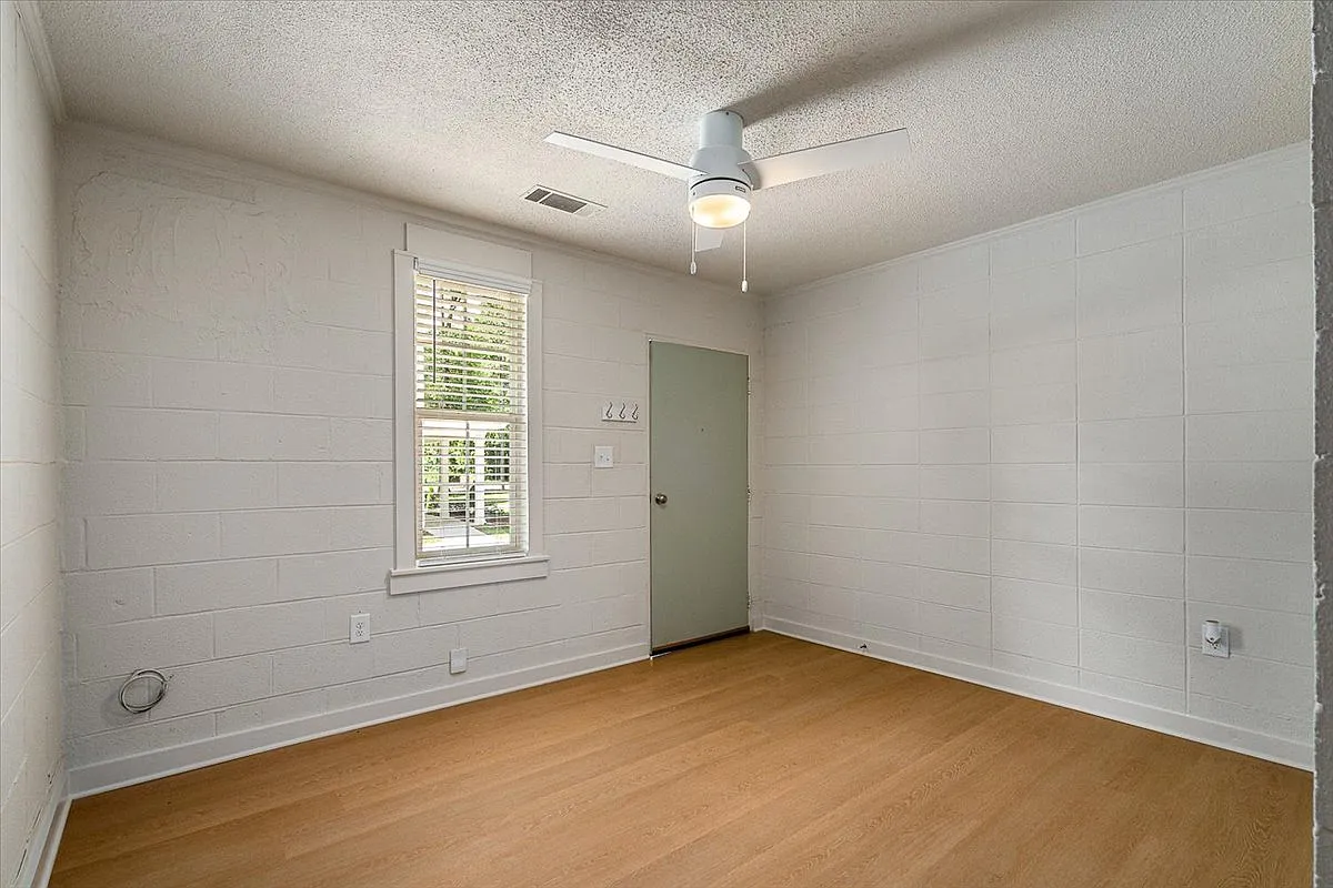 2 bed, 800 sqft, $1,389 — Photo 4