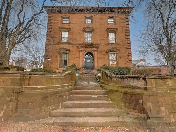 389 Benefit St Unit 7, Providence, RI 02906