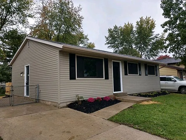4584 Fairgrove Rd photo 1