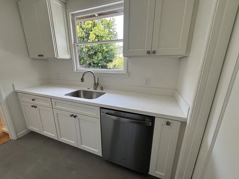 Newly Remodled Kitchen!