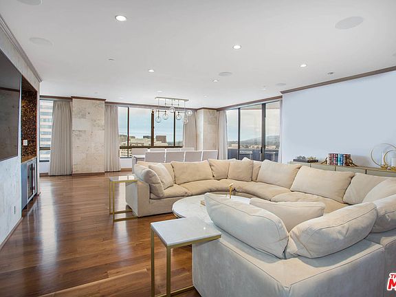 2nd image of 10430 Wilshire Blvd APT 1901