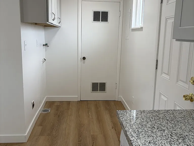 84 E 9230 S — Photo 24
