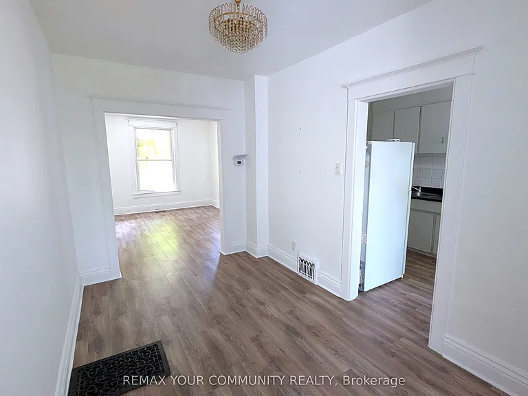 186 Roslin Ave #M4N-1Z6 — Photo 6