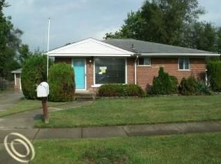 31434 Pierce St, Wayne, MI 48184