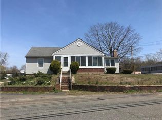 8 Beaumont Rd, Wallingford, CT 06492