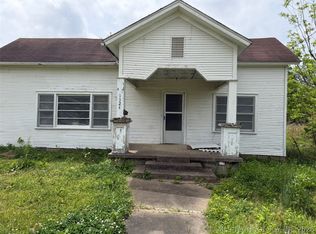 1324 Pennsylvania Ave, Hartshorne, OK 74547