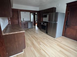 664 Chicopee St APT 2, Chicopee, MA 01013