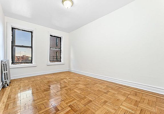 3rd image of 30 Seaman Ave APT 3F