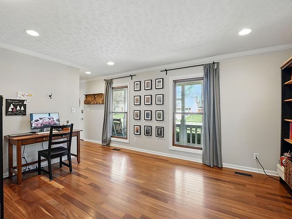 4th image of 1233 Wallean Dr