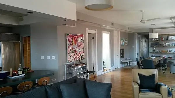 1127 W Madison St — Photo 8