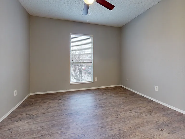 Addison Apartments at the Park — Photo 114