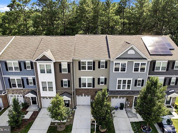 3rd image of 23383 Thuja Ln