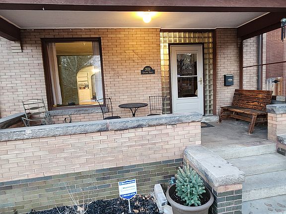 3rd image of 2031 N Gaylord St