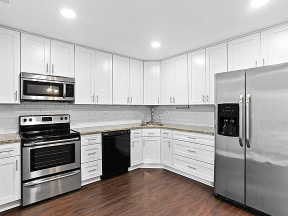 4th image of 1543 Marlborough Ct