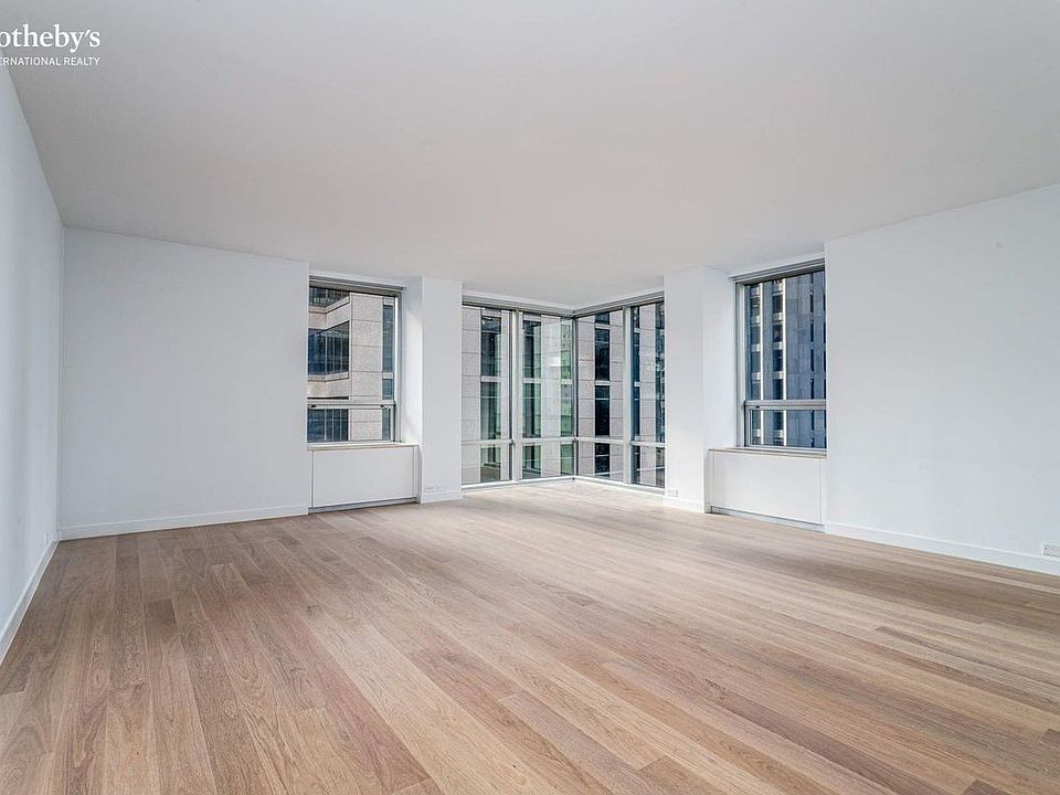 1st image of 15 W 53rd St #18J