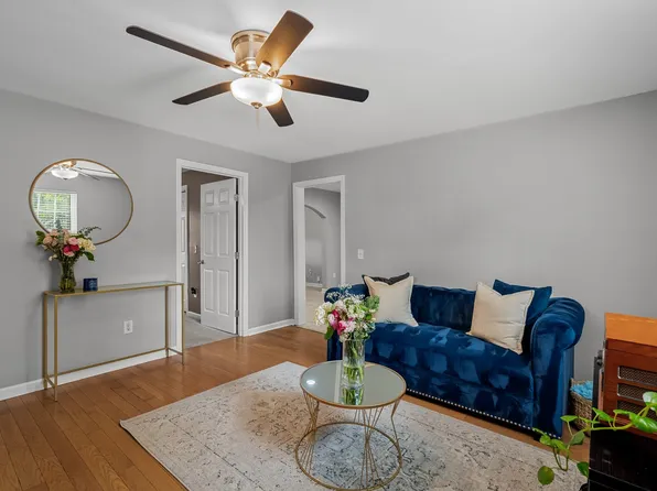 544 Maplewood Ln, Nashville, TN 37216