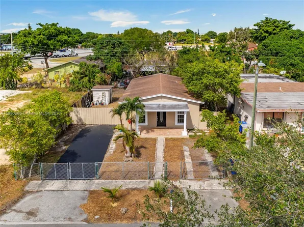 2371 NW 3rd St, Pompano Beach, FL 33069