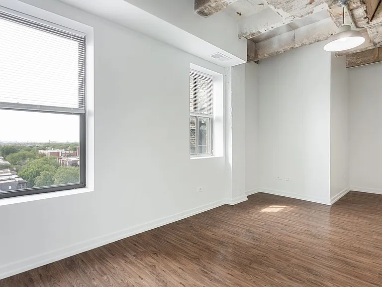 The Beacon at Wilson — Photo 33