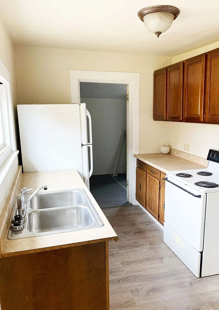 Charming 3-Bedroom House for Rent close to Sunnyslope! Water and Sewer Included! — Photo 3