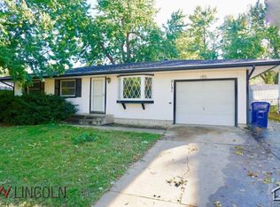 2131 Essex Rd, Lincoln, NE 68512