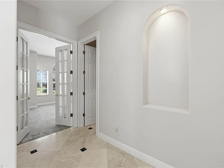 25820 Creekbend Dr — Photo 21