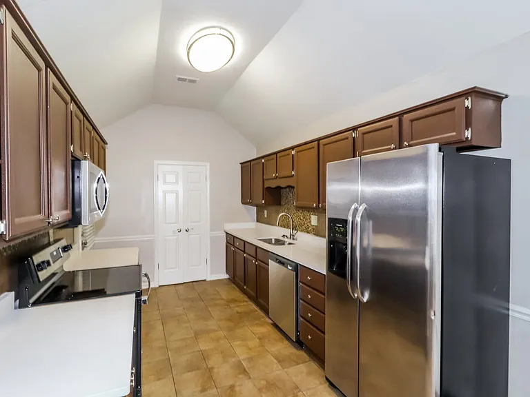 4800 Harvest Knoll Cv S — Photo 9