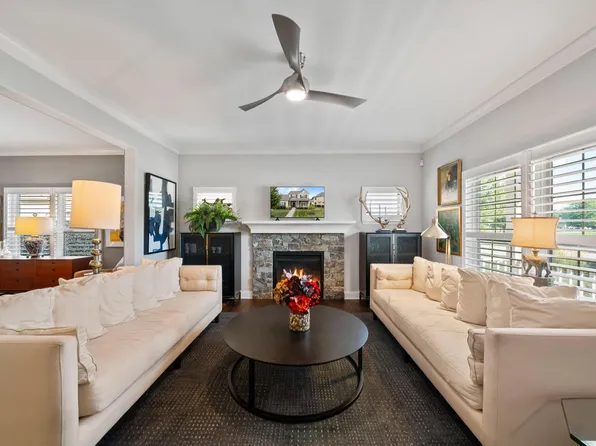 642 Baker STREET, Walworth, WI 53184