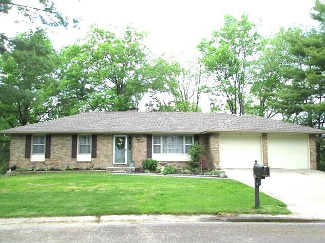 1st image of 11 Mumford Dr