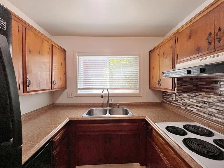 7312 Volta Ct — Photo 4
