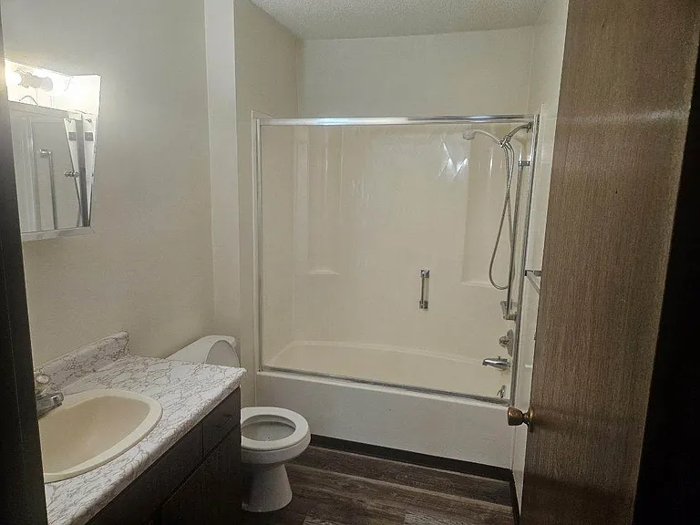 Heritage West Apartments — Photo 39