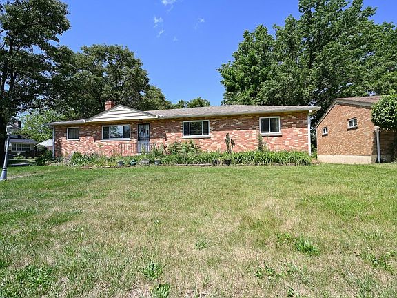 2nd image of 6117 Hedge Ave