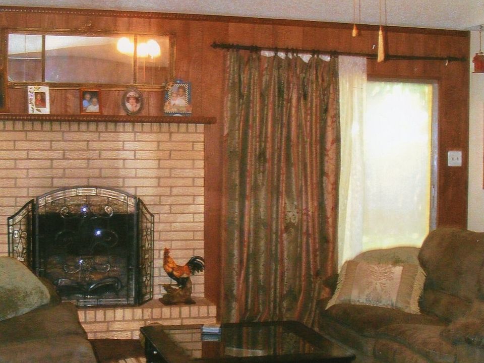 front room/fireplace
