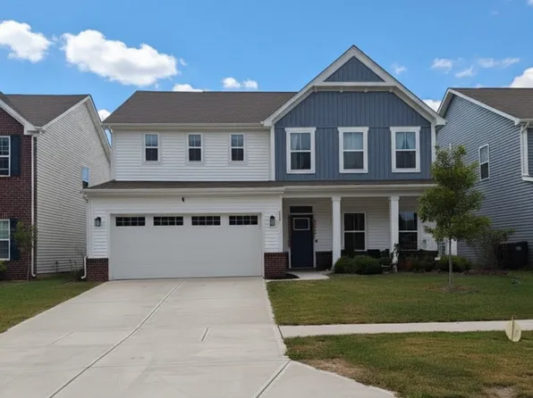 240 Gathering Ln, Greenwood, IN 46143