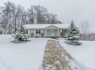 30 Hills Rd, Ballston Lake, NY 12019