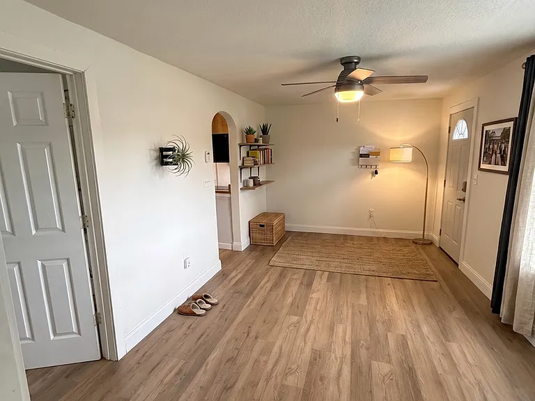 1806 Crescent Ave — Photo 16