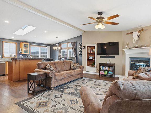 3rd image of 61610 N Whan Rd