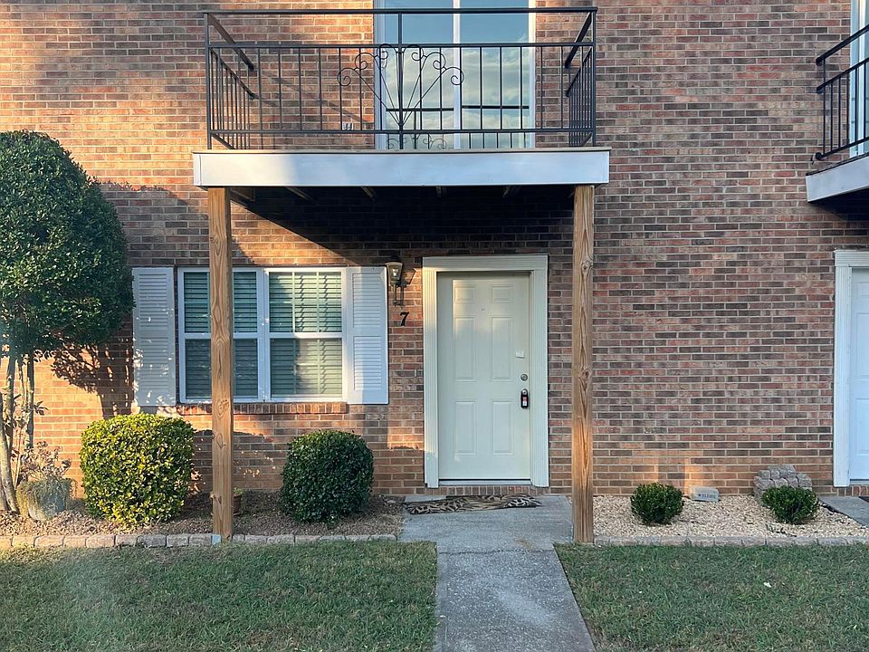 1st image of 7 Eleven Estates Dr #7