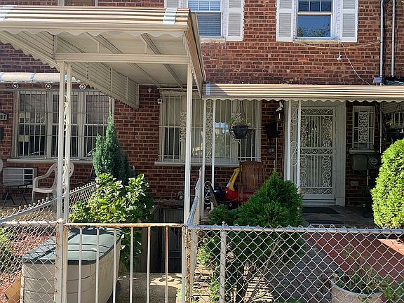 4th image of 3009 Edson Ave