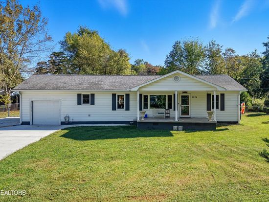 9204 Happy Ln, Oak Ridge, TN 37830