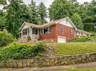1035 Sylvan Blvd, Hendersonville, NC 28791