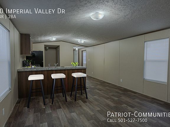 4th image of 20 Imperial Valley Dr