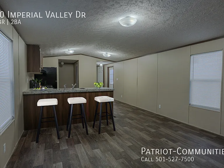20 Imperial Valley Dr — Photo 4