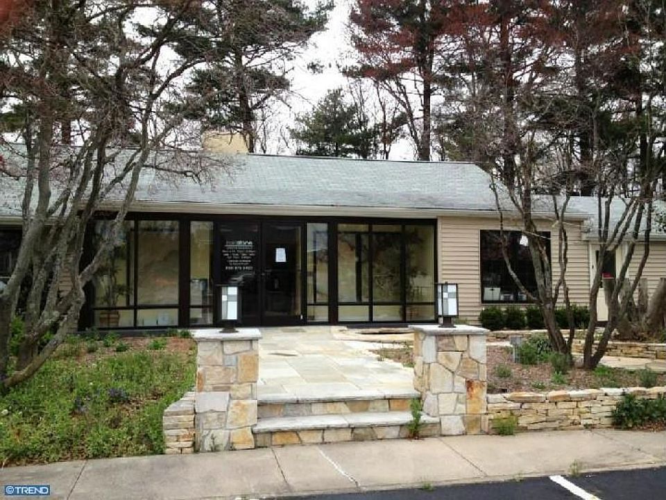 2nd image of 4350 Route 42