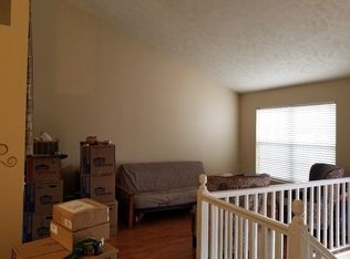 15805 Redwood St, Omaha, NE 68136