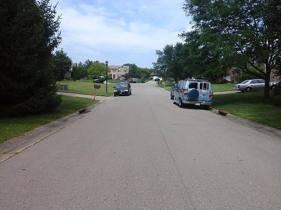 5th image of 7007 Brady Ct
