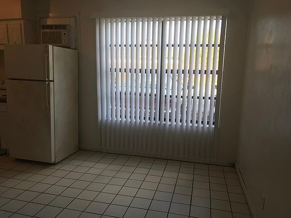 5th image of 7620 Kimberly Blvd